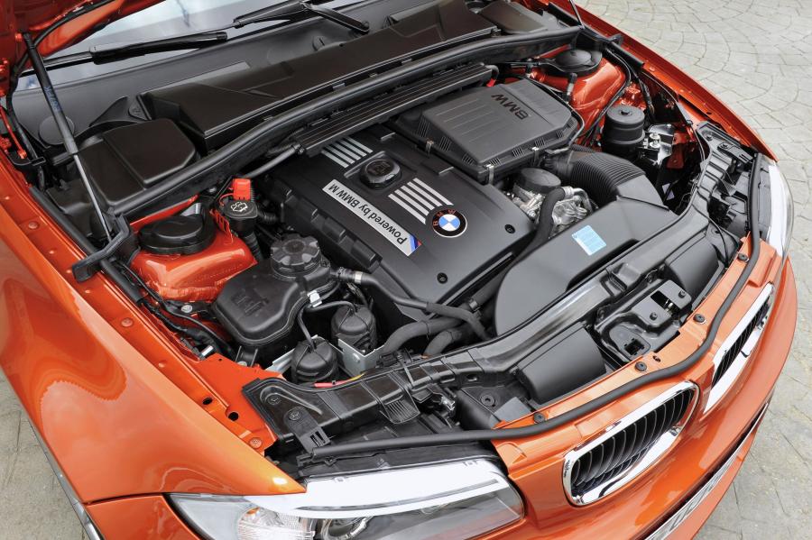  BMW 1-Series M 2011 года  (фото 45 из 79)